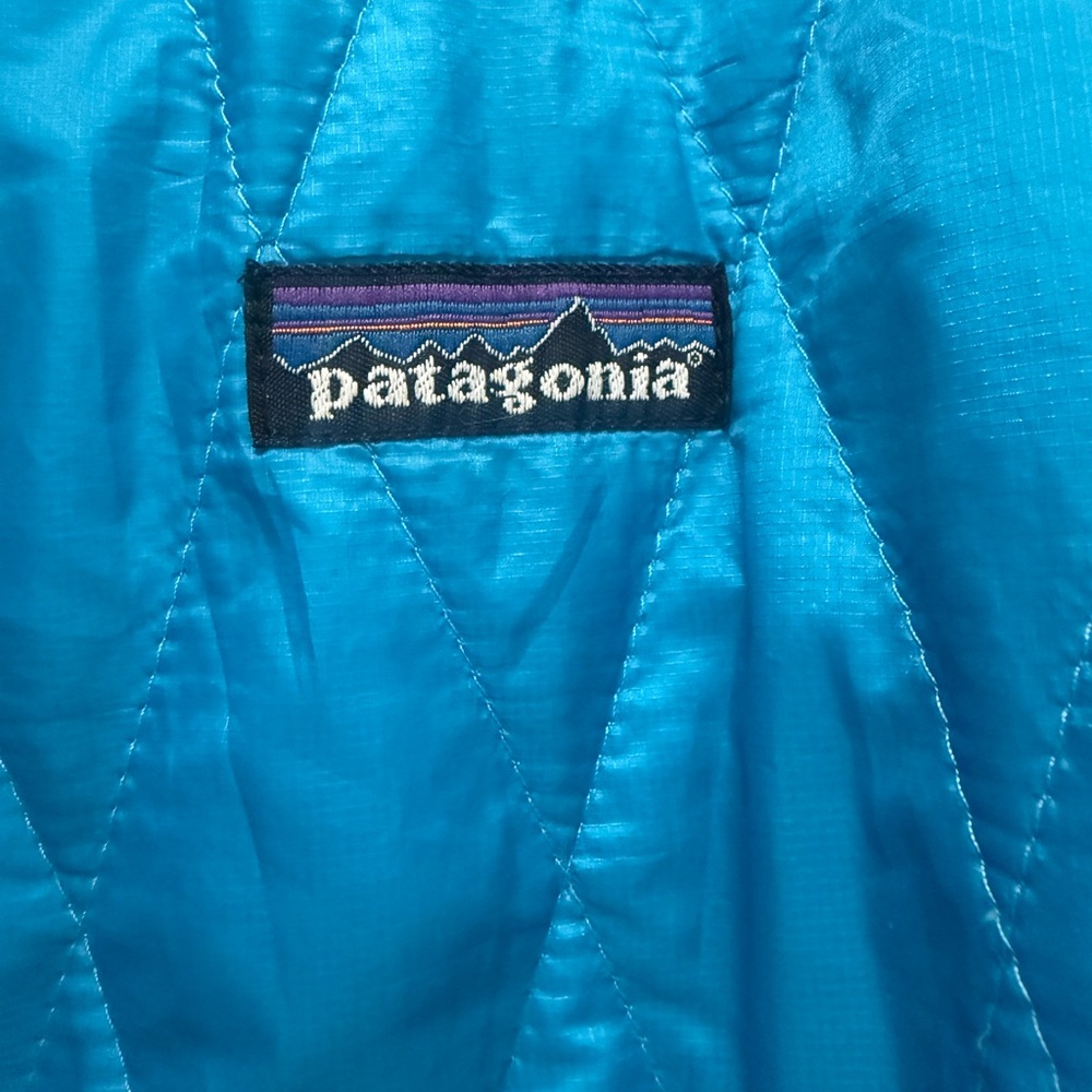 Patagonia Blue Bomber Jacket - Picture 5 of 6